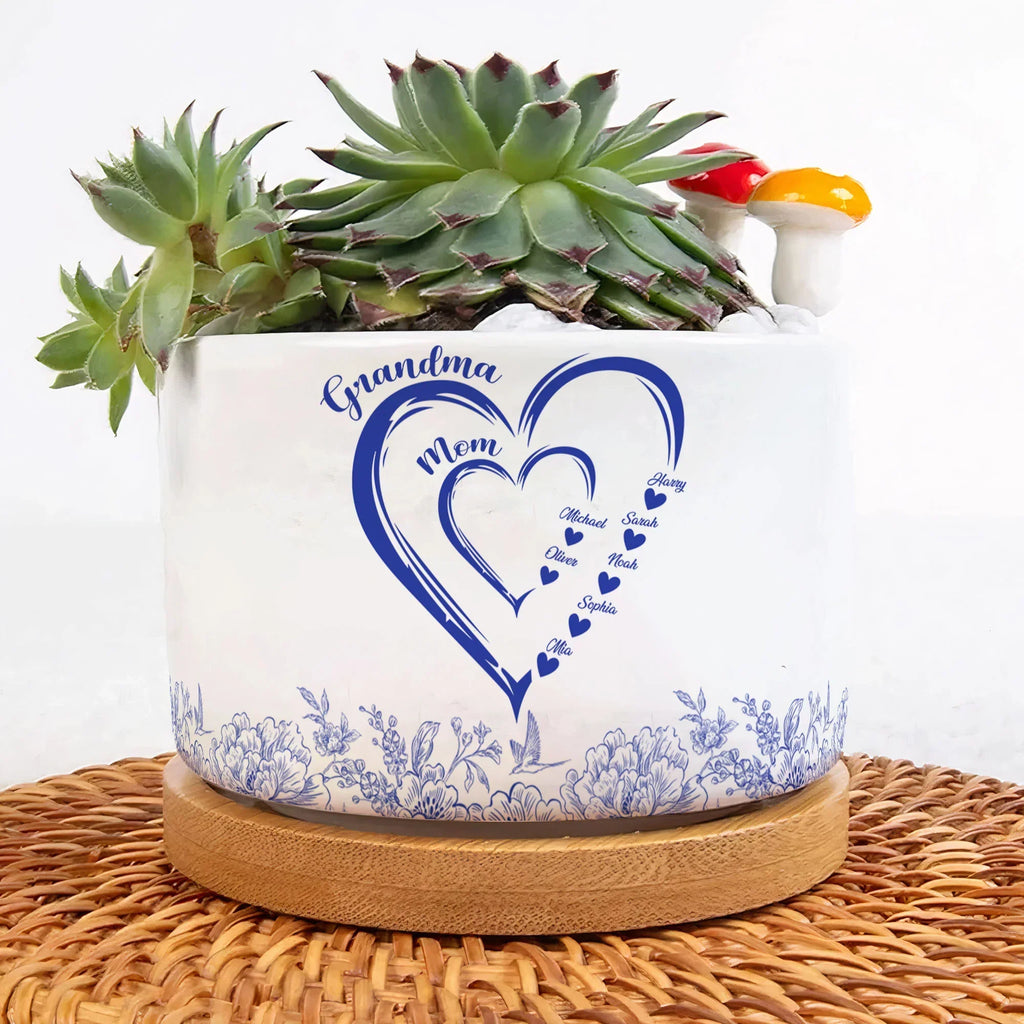 Mom Grandma Hearts Custom Kids' Names - Personalized Ceramic Plant Pot